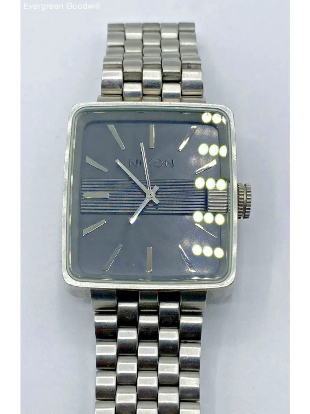 N0XIN SULTAN Watch=well connector=st. steel=square=runs=quartz=very nice quality